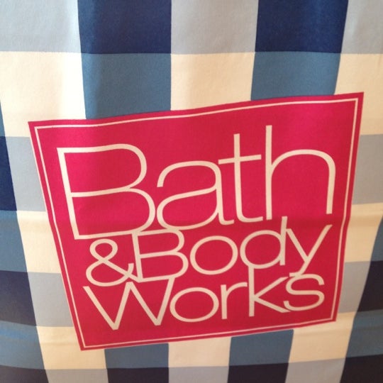 Bath & Body Works (Now Closed) Cosmetics Shop in Chicago