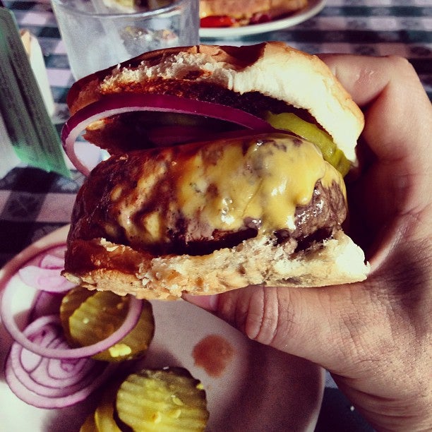 J.G. Melon at 1291 3rd Ave (at E 74th St) New York, NY