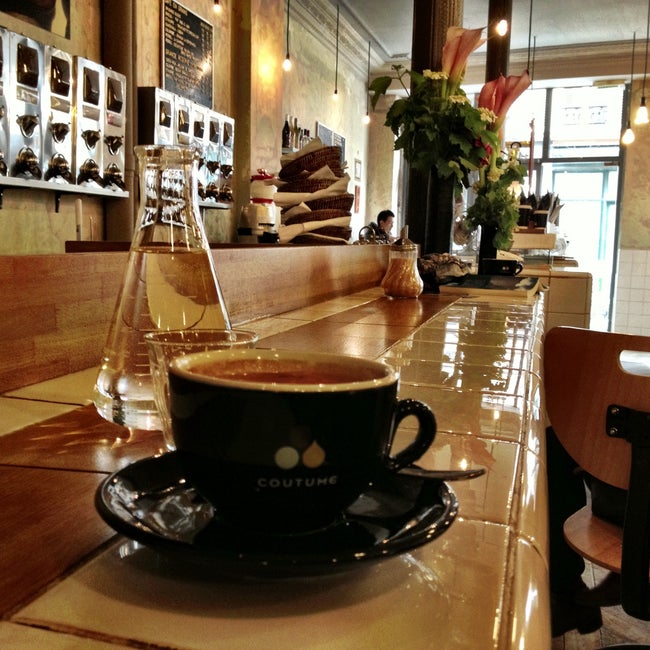 Coutume Café