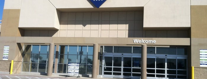 Sam's Club is one of Davidさんのお気に入りスポット.