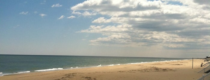 nice quiet beach near me