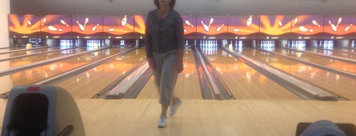 Ten pin bowling liverpool nsw