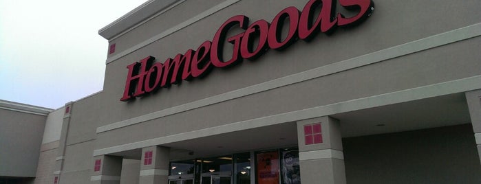 What�s Fair Lakes Shopping Center, Fairfax