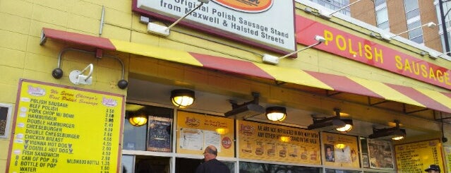 The 15 Best Places For Late Night Food In Chicago Jim S Original Hot Dog Is One Of The 15 Best Places For Late Night Food In