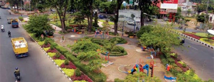 Taman di Surabaya
