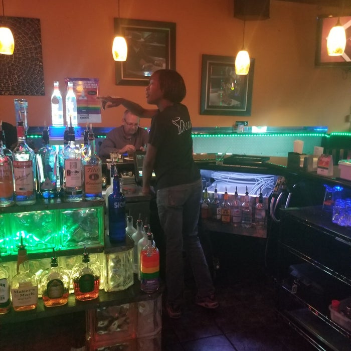 Photo of Oscar's Bar