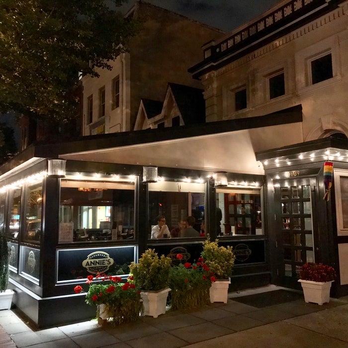 Annie's Paramount Steakhouse reviews, photos Dupont Washington DC