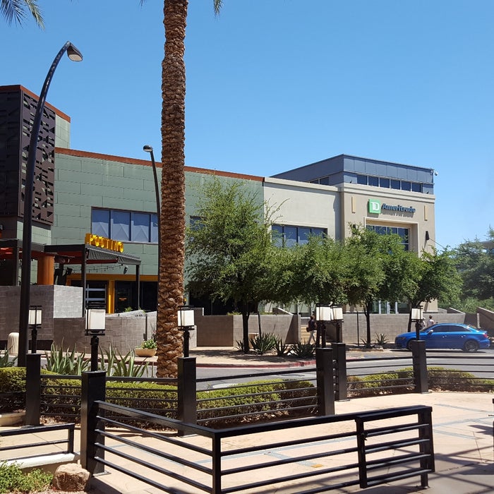 Kierland Commons reviews, photos Scottsdale Phoenix GayCities Phoenix