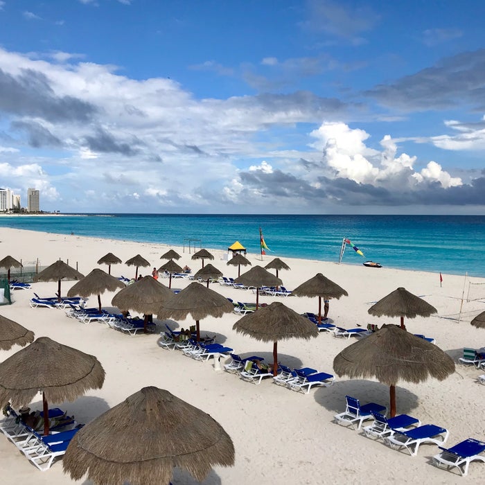 Sunset Royal Beach Resort Reviews Photos Zona Hotelera Cancun Gaycities Cancun