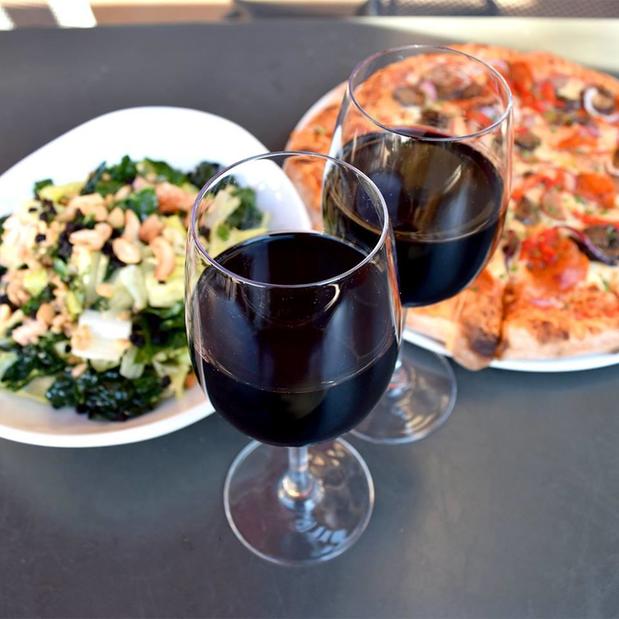 Sauce Pizza & Wine reviews, photos Scottsdale Phoenix GayCities