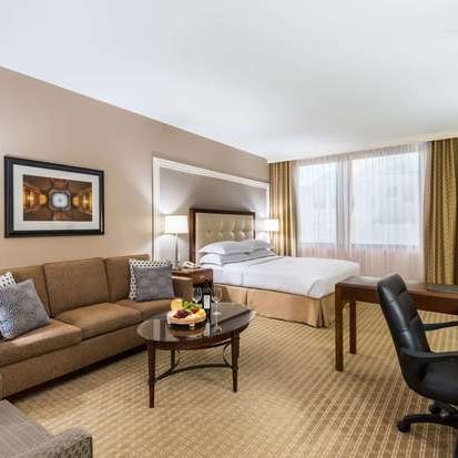 Photo of Hilton Indianapolis Hotel & Suites