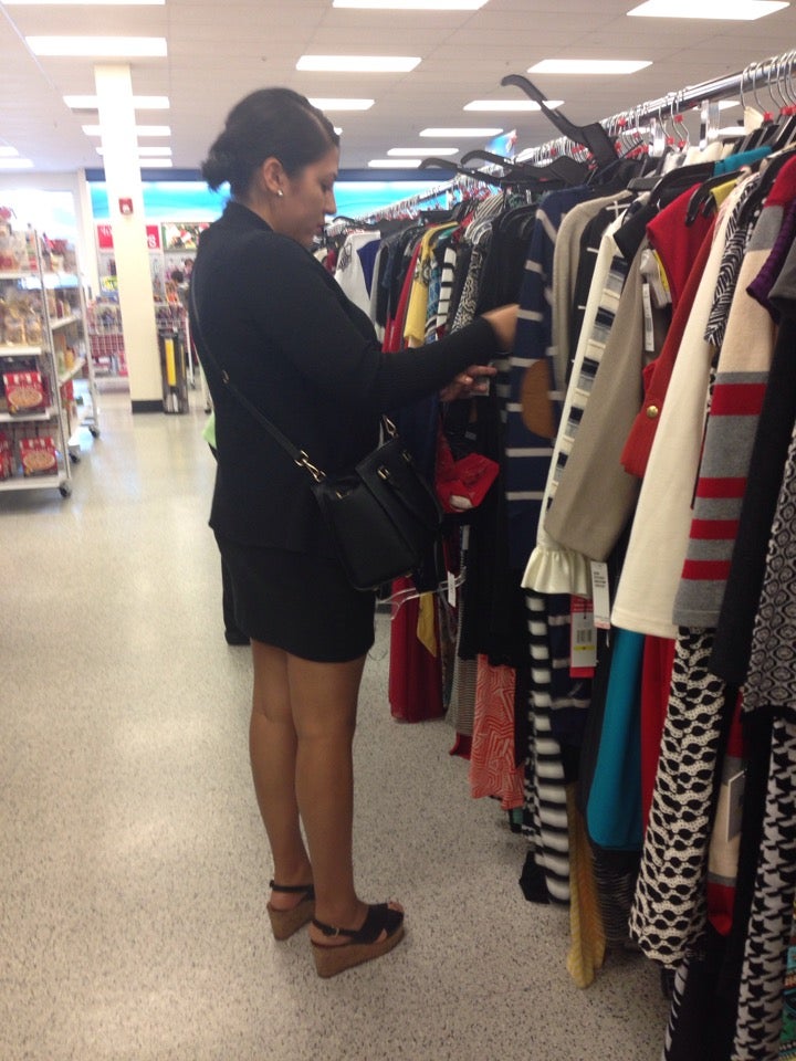 Ross Dress For Less in Oakland Park, FL | 921 E Commercial Blvd ...