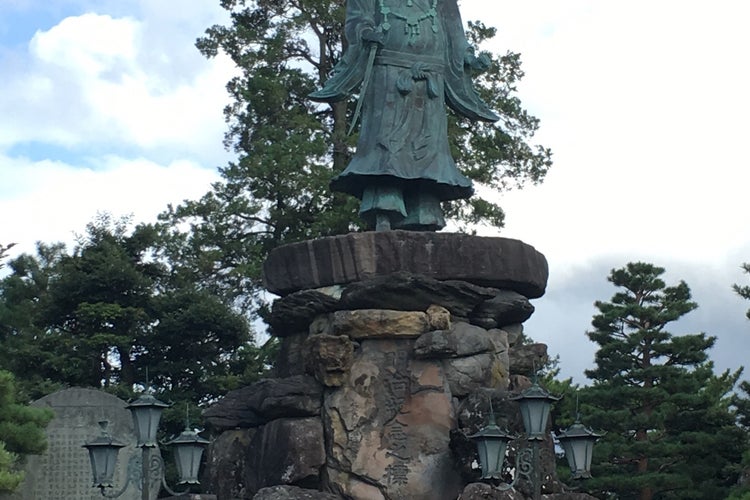 明治紀念之標 (日本武尊像)（石川県）｜こころから