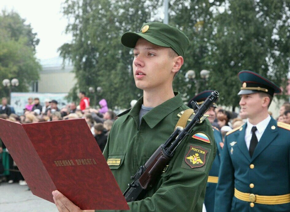 Военное инженерное училище. ТВВИКУ Тюменское высшее командное училище имени Прошлякова. Тюмень инженерное военное училище. Курсанты ТВВИКУ. ТВВИКУ Тюмень военное училище.