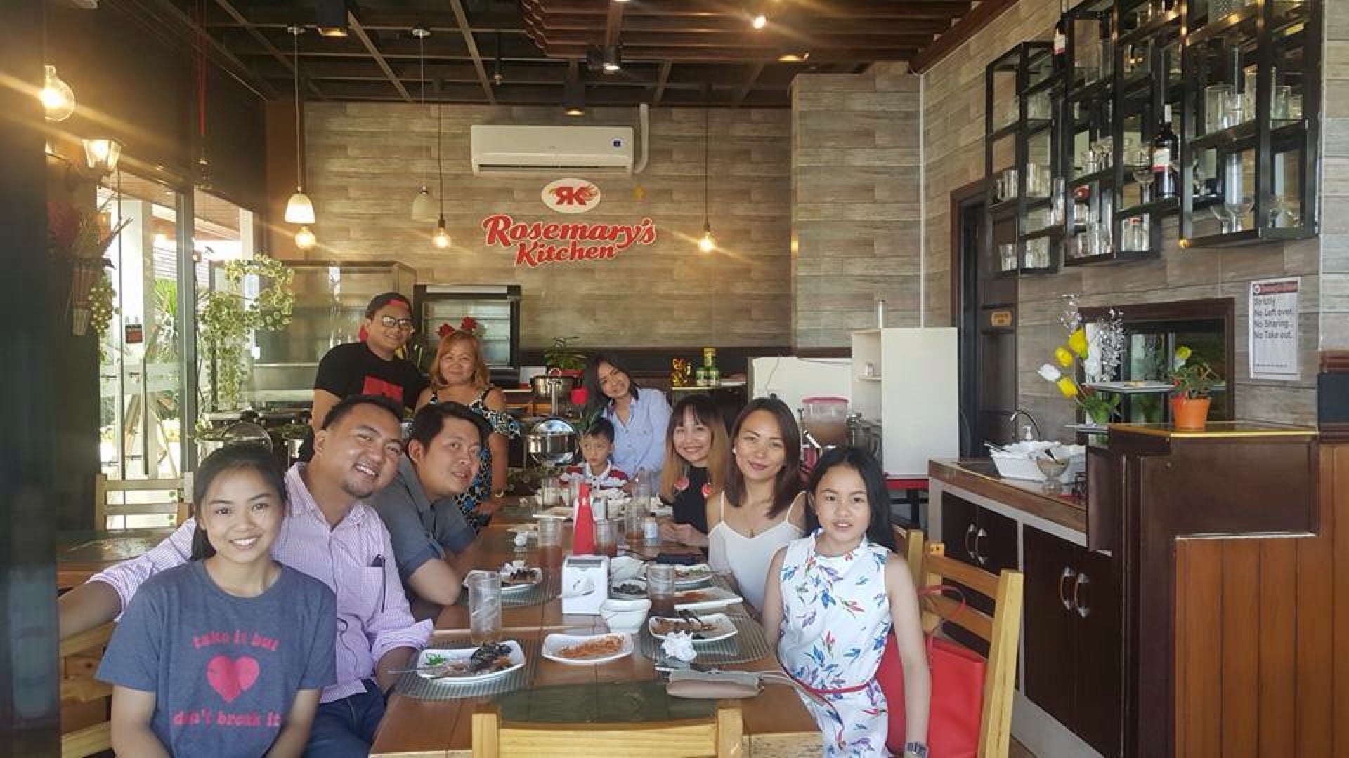 Rosemary'S Kitchen Logo