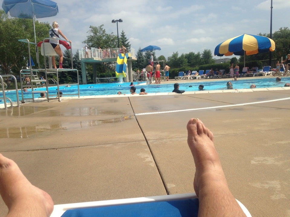 Centennial Park Aquatic Center in Orland Park Parent Reviews on Winnie