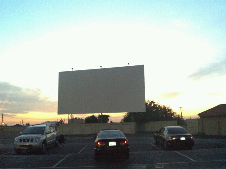 Mission Tiki Drive In Theatre Montclair Pa Reviews On Winnie