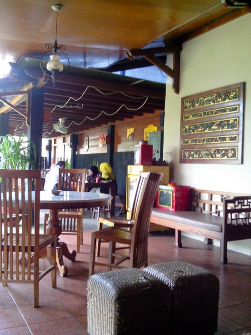 Wisata Kuliner Trotoar House of Nasi Jinggo Bakar & Info 