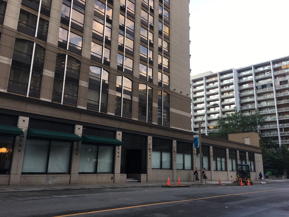 Photo of Courtyard by Marriott Downtown Toronto
