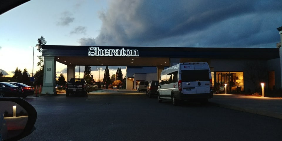 Photo of Sheraton Portland Airport Hotel