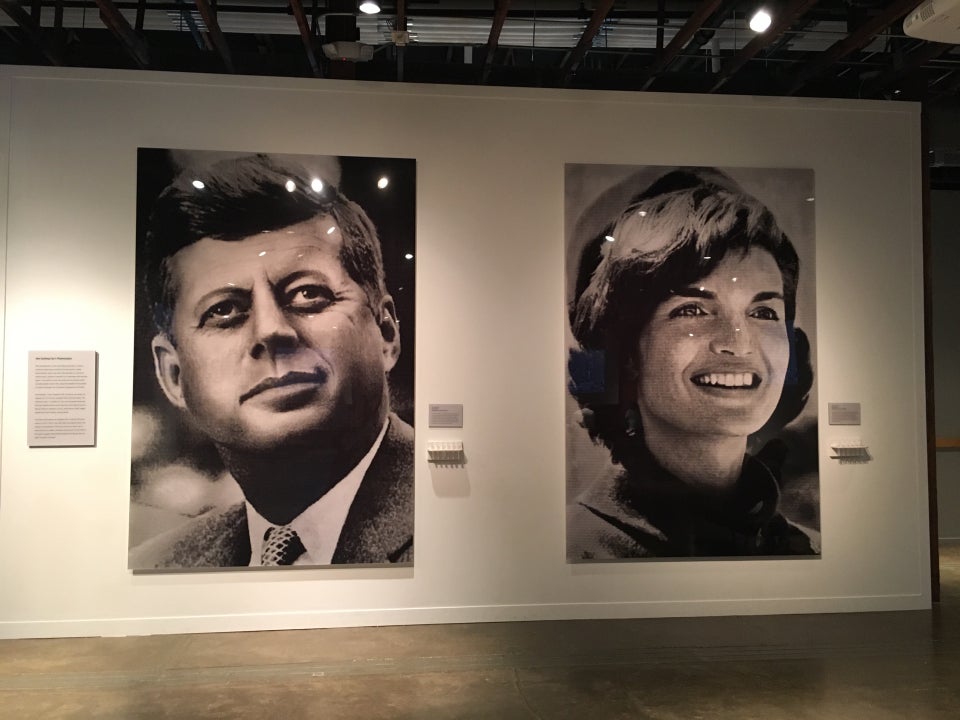 Photo of 6th Floor Museum at Dealey Plaza