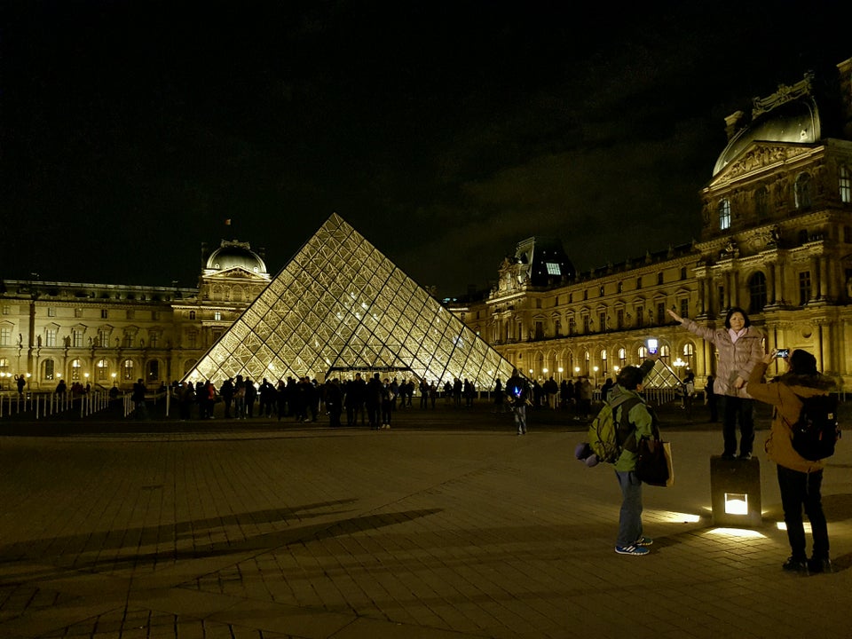Photo of Louvre