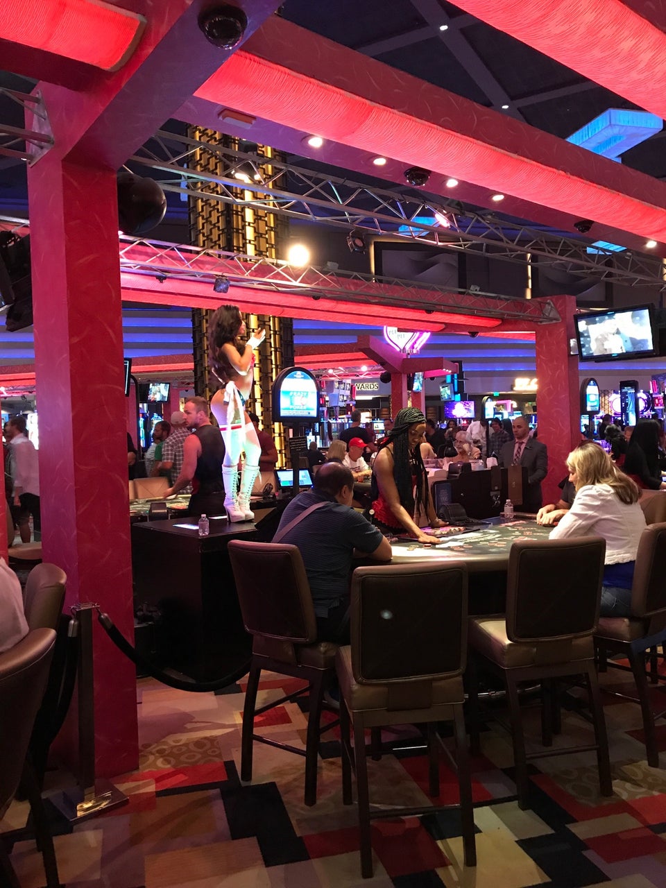 Planet Hollywood Resort & Casino Photos - GayCities Las Vegas