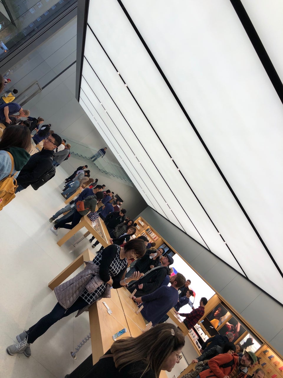 Photo of Apple Store