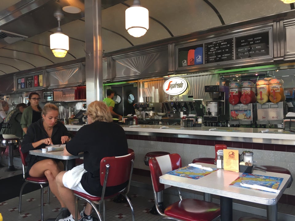 Photo of 11th Street Diner