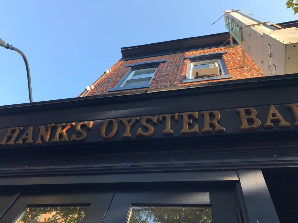 Photo of Hank's Oyster Bar