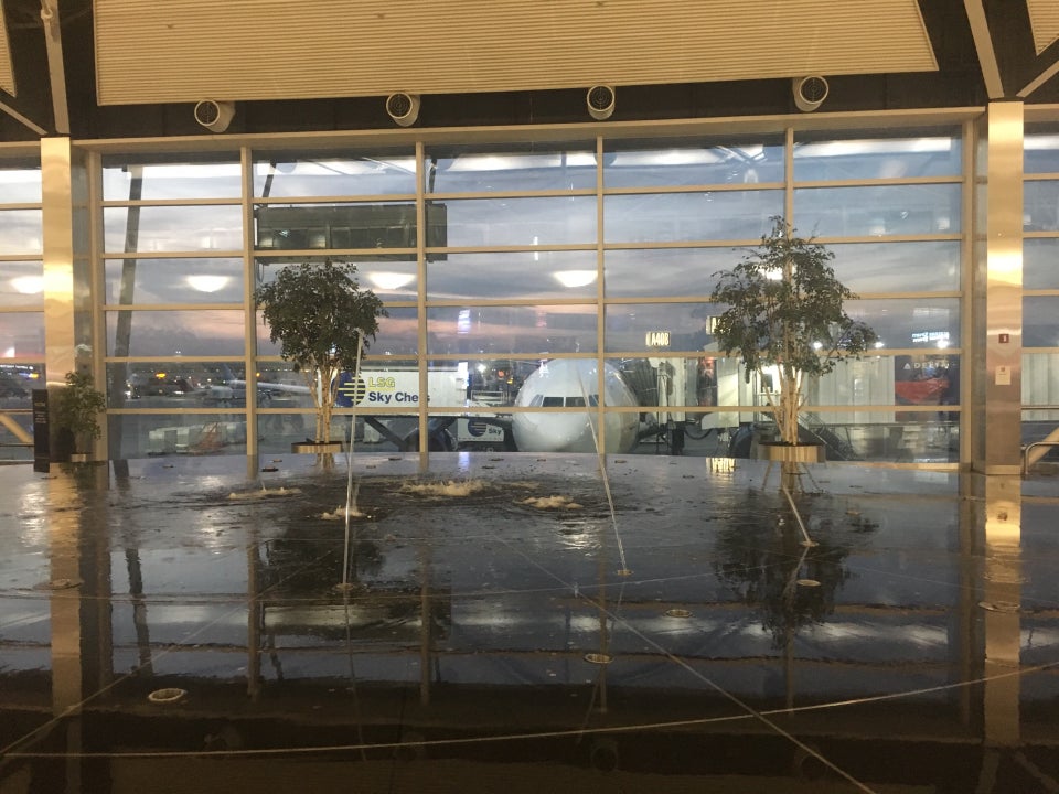 Photo of Detroit Metro Airport (DTW)