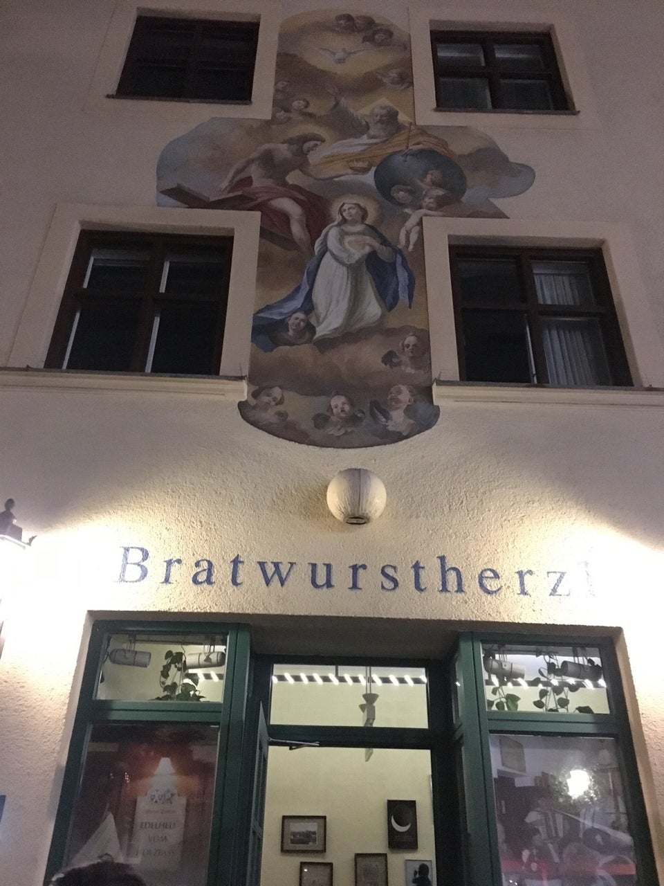 Photo of Bratwurstherzl