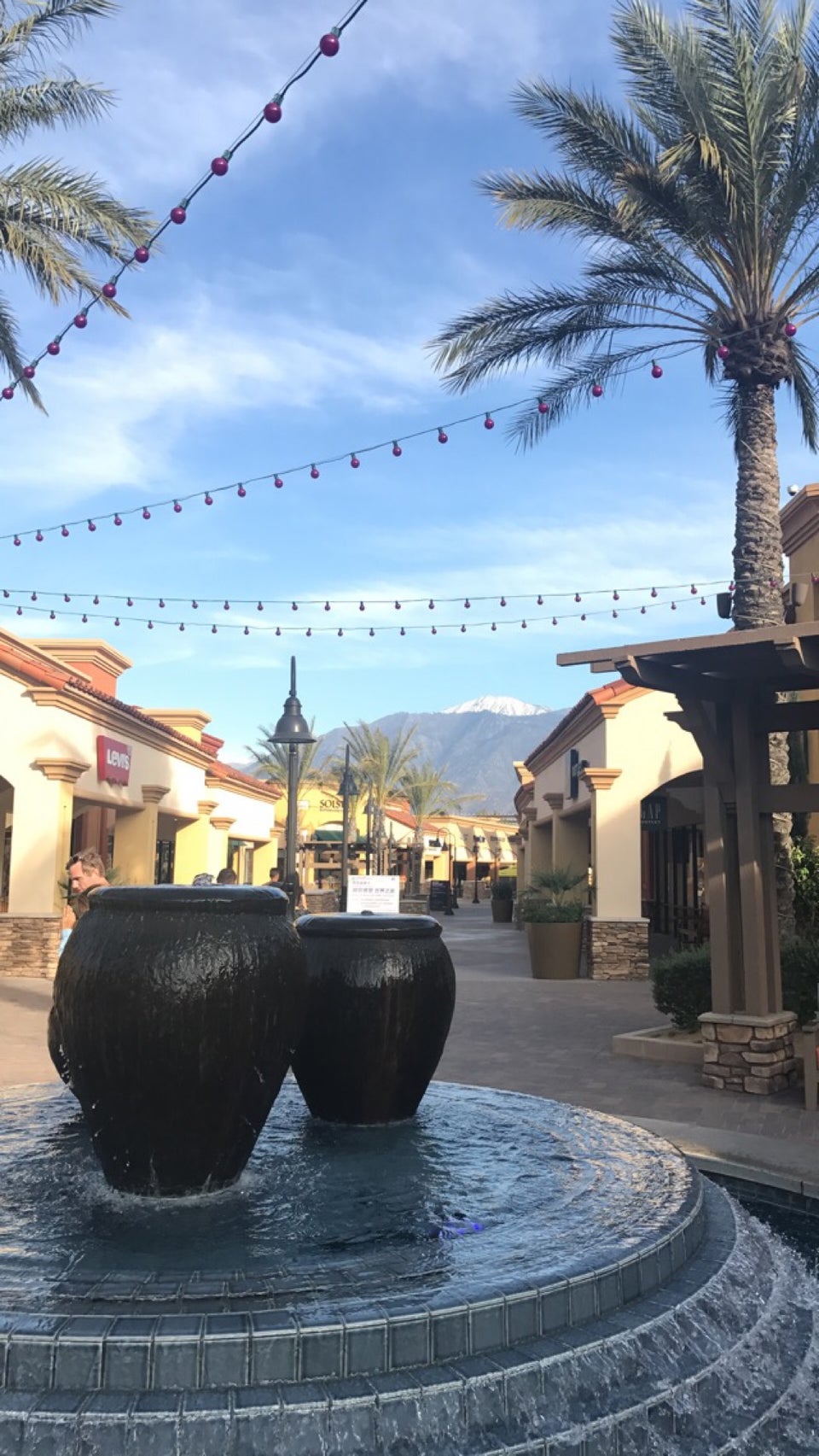 Desert Hills Premium Outlets - Riverside County Travel Reviews｜Trip.com  Travel Guide