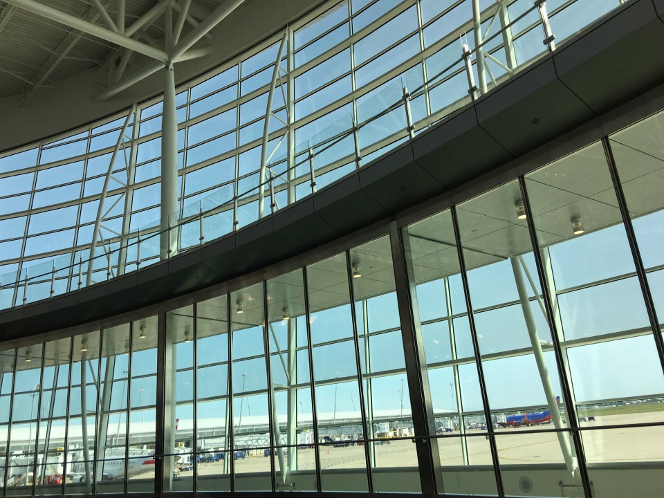 Photo of Indianapolis International Airport (IND)