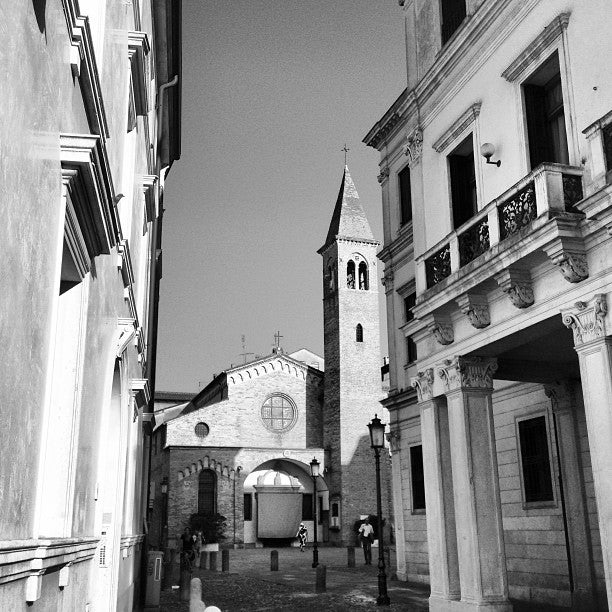 64467878_XxmU6GZvbud20SfKpUvmDmr1mj1DYe2