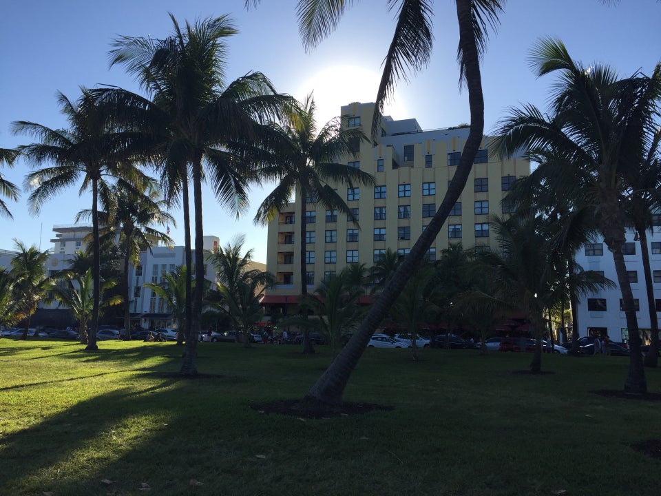 Nomadic Boys on X: Miami Beach is puuuurfect for some good sweet Vitamin  Sea. The gay beach out here is by 12th street and therefore called the 12th  Street Beach. Not so