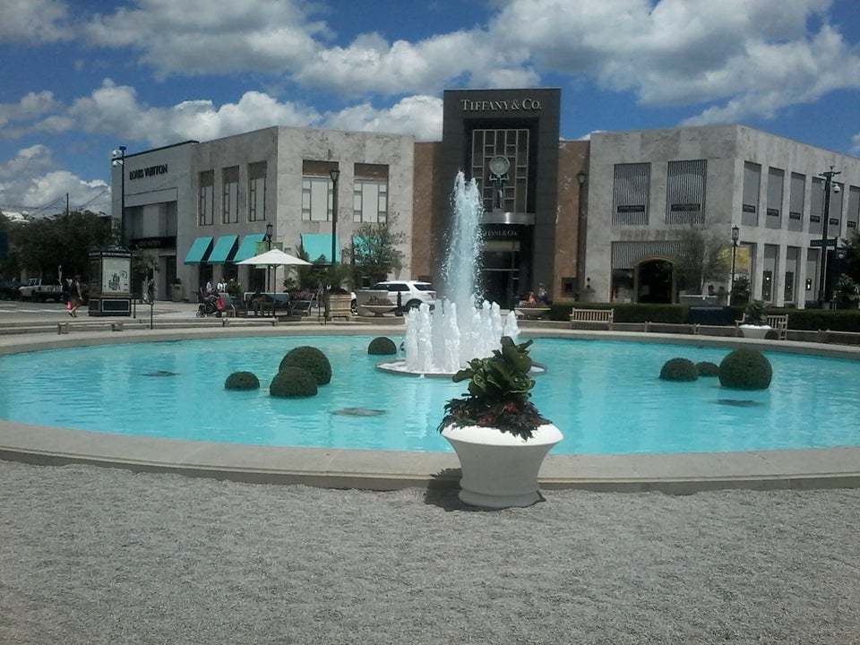 Fountain at Easton Town Center - Picture of Easton Town Center