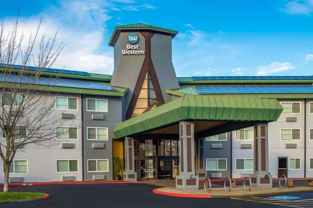 Photo of Best Western Inn at the Meadows