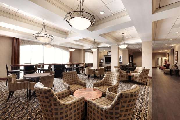Photo of Hampton Inn & Suites Country Club Plaza