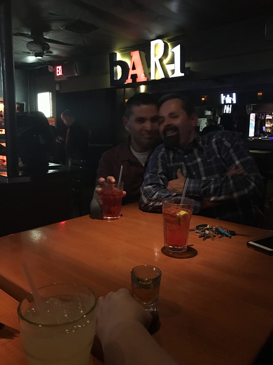 phoenix chicago gay bar